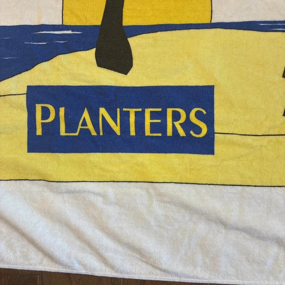 Planter's Peanuts Beach Towel Seaside Scene 100% Cotton Advertisement